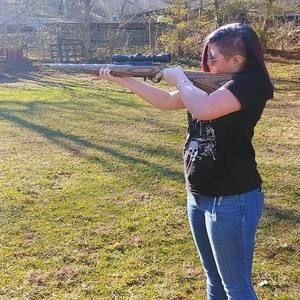 Meet your Posher, Buzzy